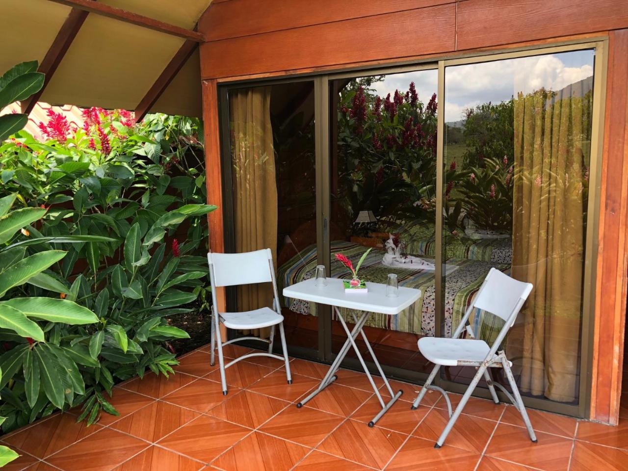 Hotel Villas Vista Arenal Ла Фортуна Экстерьер фото